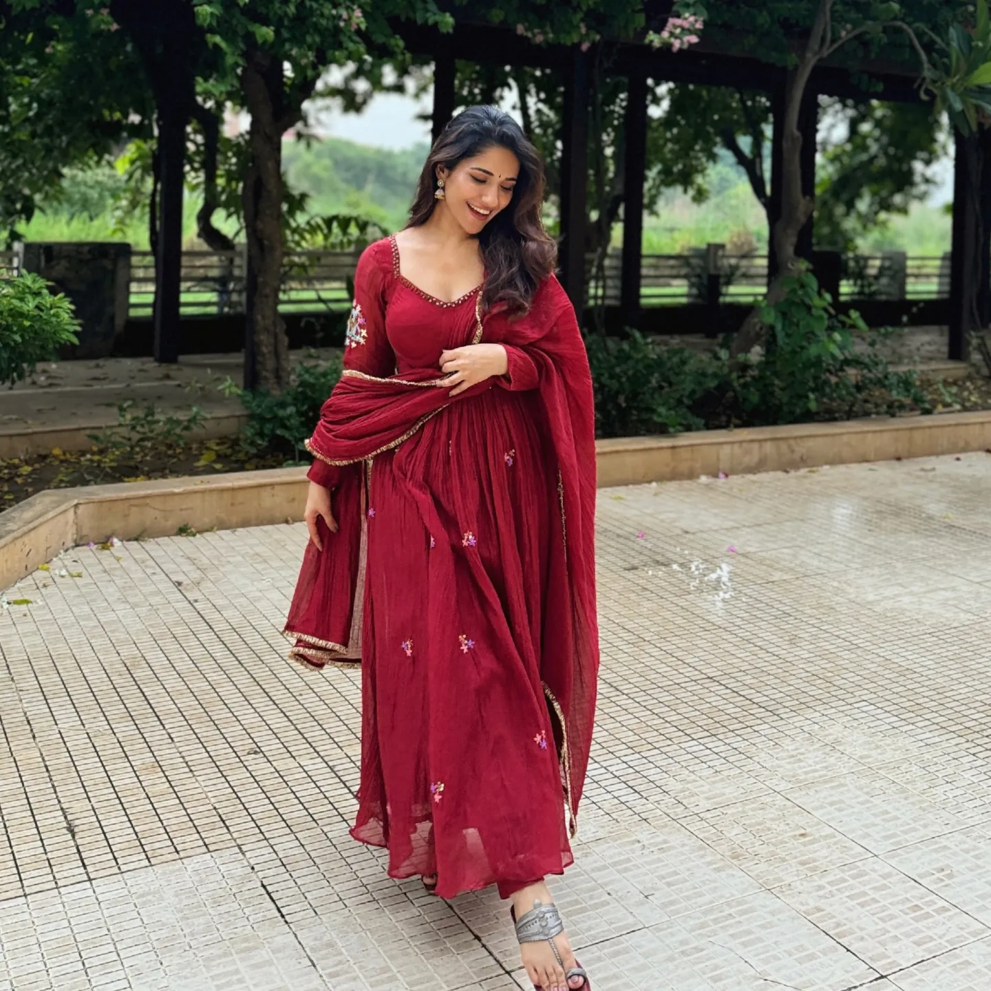 Ruhani Sharma - ruhani-sharma-sexy-54.webp